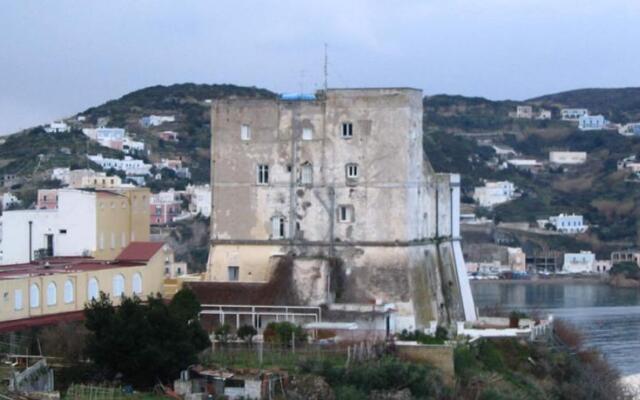 Immobilevante - Casa Borbone