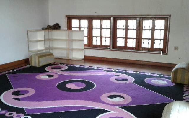 Villa Kota Bunga Anyelir