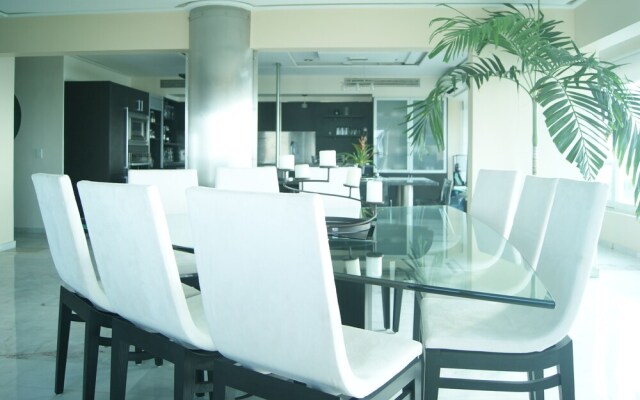 Brisas Penthouses by TA