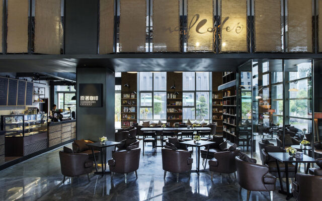 The Lotus Hotel Chongqing