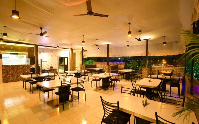 Collection O 3815 Hotel Jaisingh palace