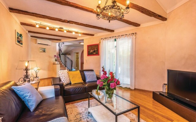 Amazing Home in Malinska With Wifi and 2 Bedrooms