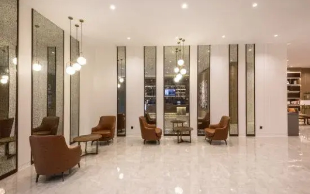 Hanting Hotel (Lianyungang High Speed Railway Station)