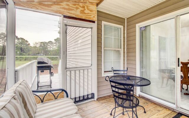Peaceful Savannah Home - 11 Mi to Beaches!