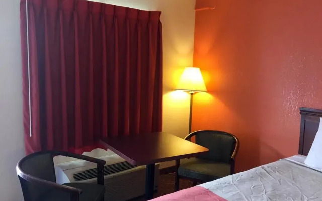 Opelika Knights Inn