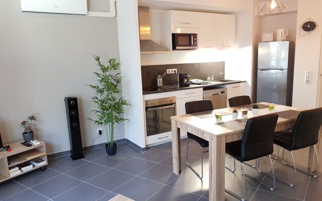 Appartement Neuf Stylé Proche Gare Sud