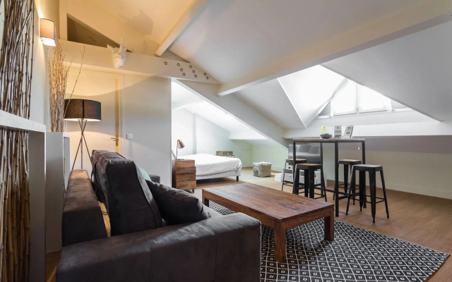 Florella Jean Jaures Apartment