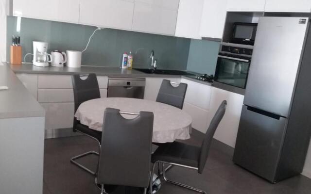 Apartment Mira II