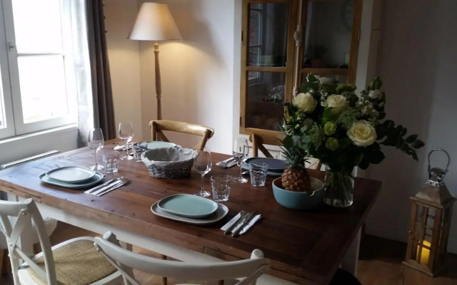 Une Pause Chez Julien, appartement lumineux et idéalement situé!