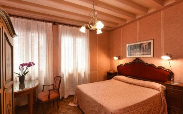 Albergo Doni