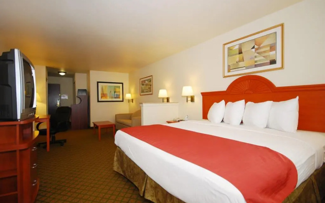 Best Western Henrietta Inn & Suites