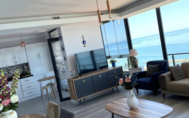 Tsira Suite