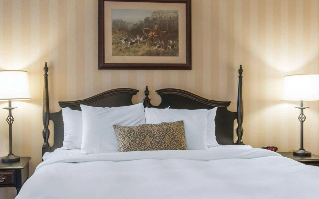 The Century House, an Ascend Collection Hotel