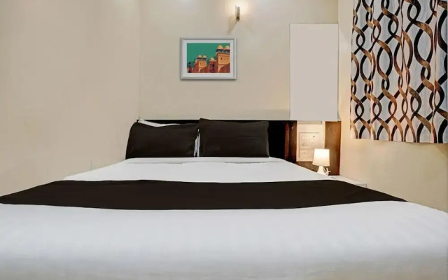 OYO 5352 Hotel Airport Metro