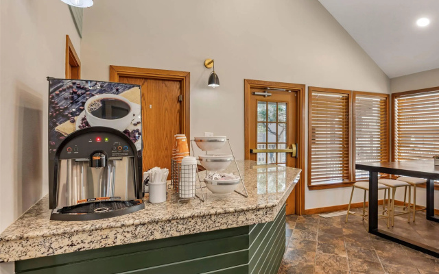 MainStay Suites Springfield South - Battlefield Rd