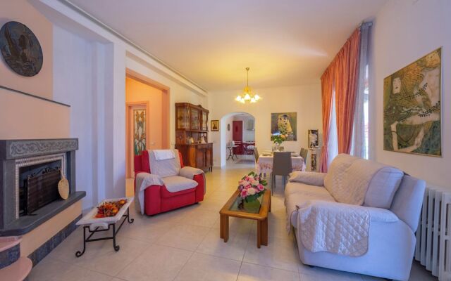 Villa Clara few km From the sea