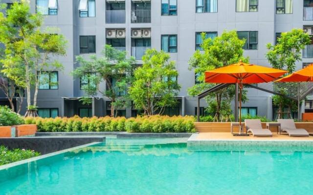 1BR Mountain/Pool View at Central festival mall.
