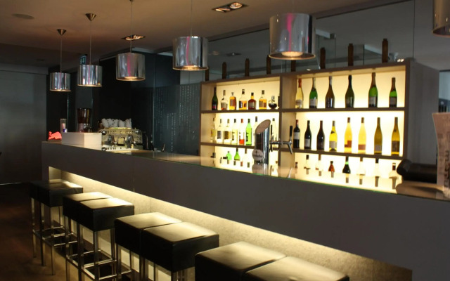 Pearl Hotel