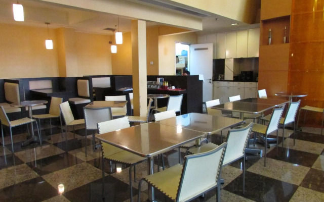 Strand Hotel (SG Clean Certified)