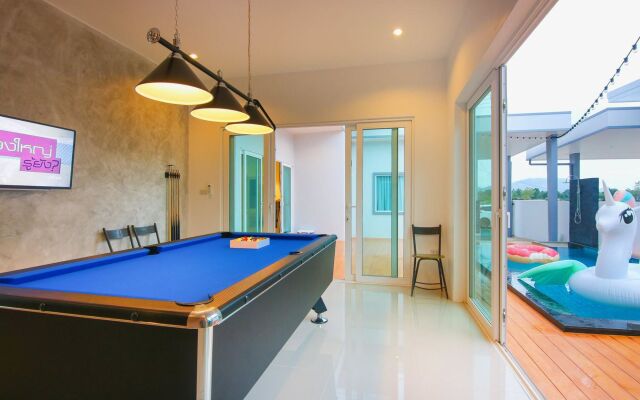 Pooltime Villa