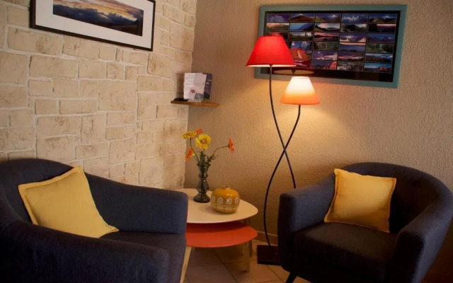 "La Coustille" Chambres et Table d'Hôtes