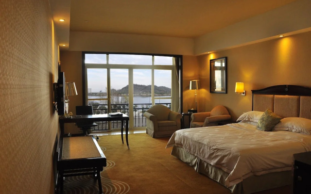 Anqing Country Garden Phoenix Hotel