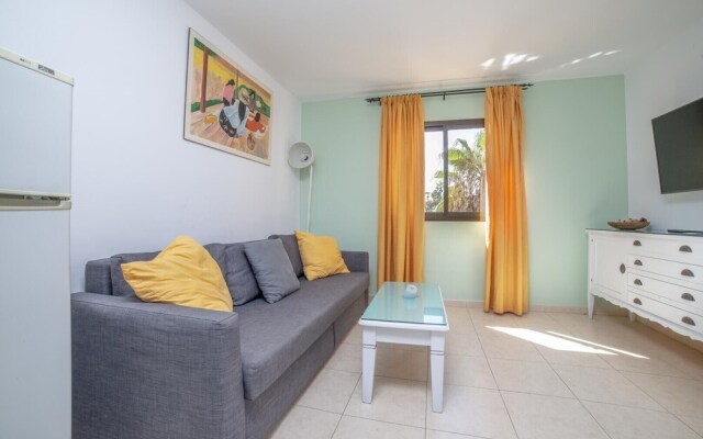 Oasis Royal  14  pool view apartment