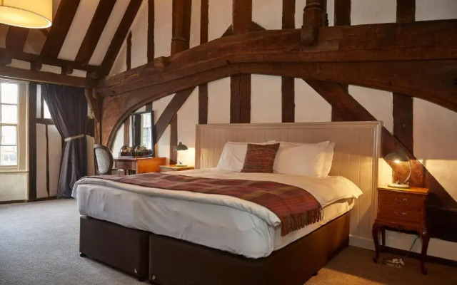 White Hart Hotel by Greene King Inns