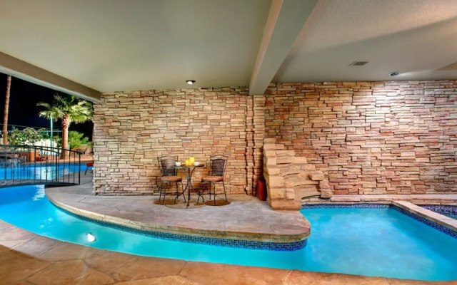 Resort-like w/ Tennis, Bocci, Golf & Games Galore!