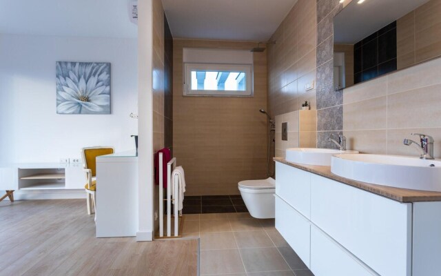 Beautiful Home in Klimno With Sauna, Wifi and 4 Bedrooms
