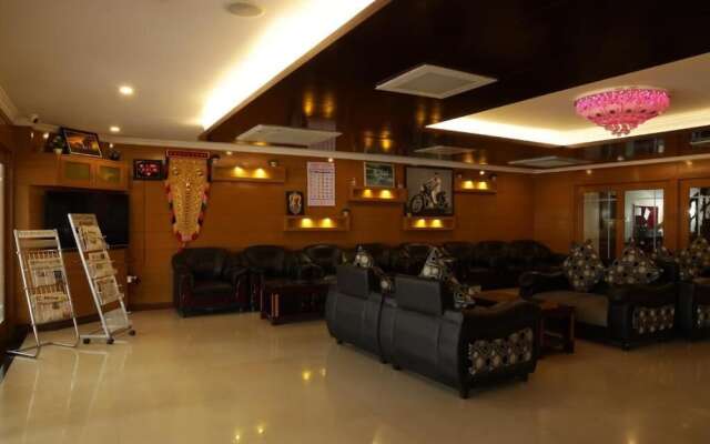Hotel PVK Grand