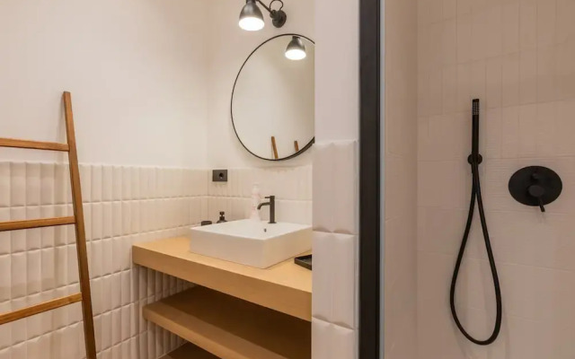 Le Giacose Design 1 by Wonderful Italy