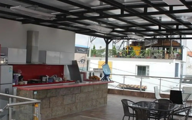 Bayit Tov Circunvalar Hotel