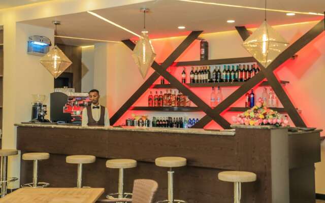 Garalay Hotel