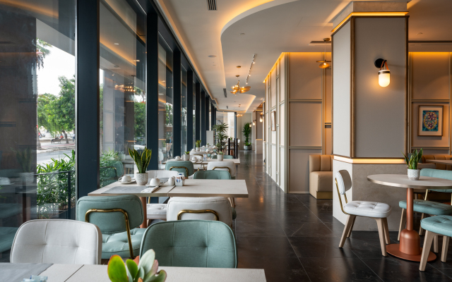 LIVVO Lumm Hotel 