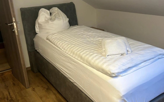 Gaststätte Pütz - Checkin: Eiserfelderstrasse 399