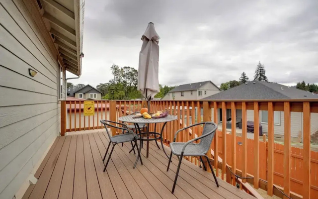 Springfield Apt w/ Deck + Central Location!