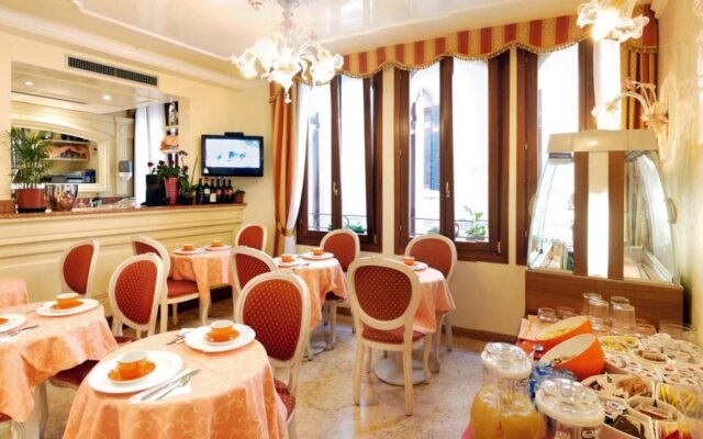 Hotel San Luca