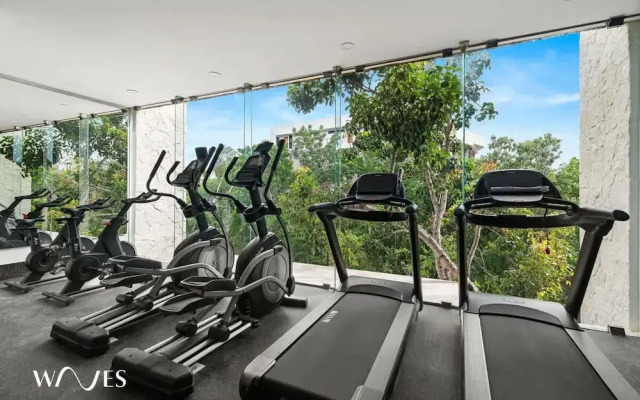 1 Br LX Amenities Prime Location