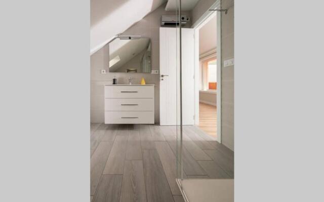 casa en corme encima del mar