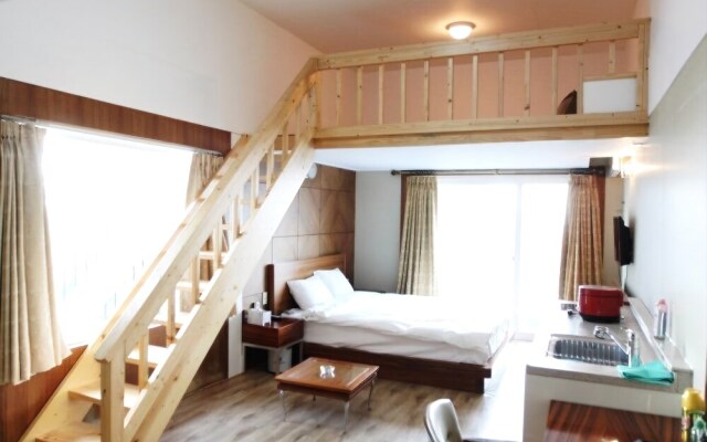 Zenith Hotel