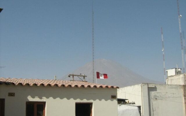 El Albergue Español Backpackers