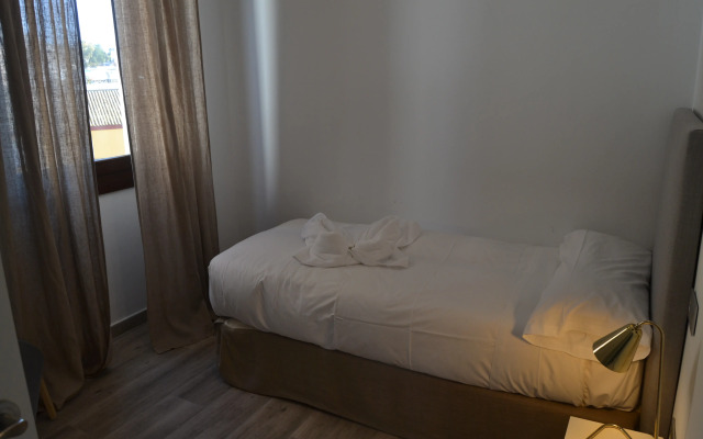 AZZ Sevilla Torre de la Plata