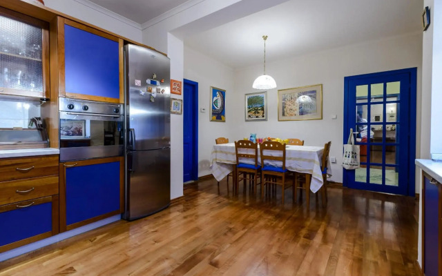Villa Piano - Four Bedroom Villa With Terrace and Swimming Pool