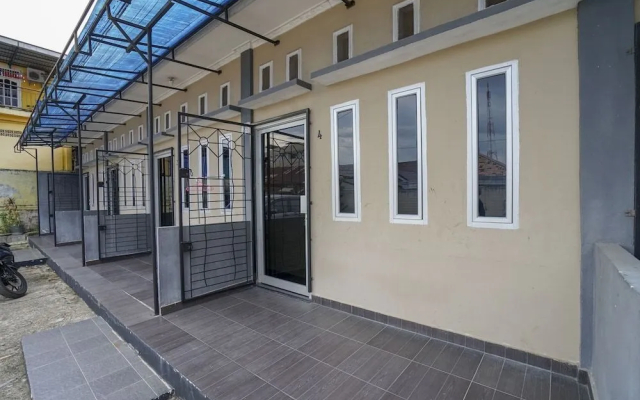 OYO 2036 Afifah Homestay Syariah — Palembang