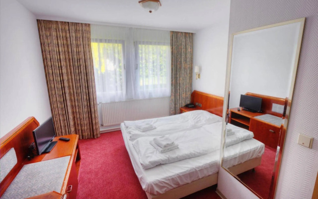 Hotel B1 & Hotel B1 Tourist