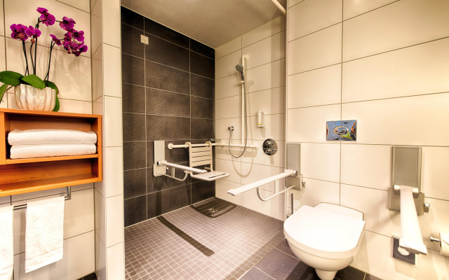 Premier Inn Berlin Alexanderplatz Hotel