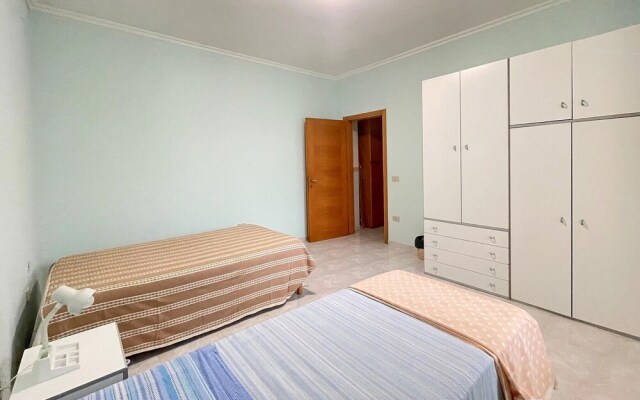 Amazing Apartment in Lizzano With 2 Bedrooms