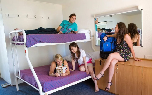 Islander Backpackers Resort