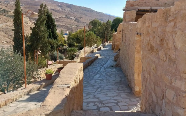 Hayat Zaman Hotel & Resort
